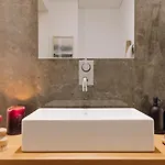 Galera - 2 Bedrooms, Pool And Gym In Lapa * Lisboa