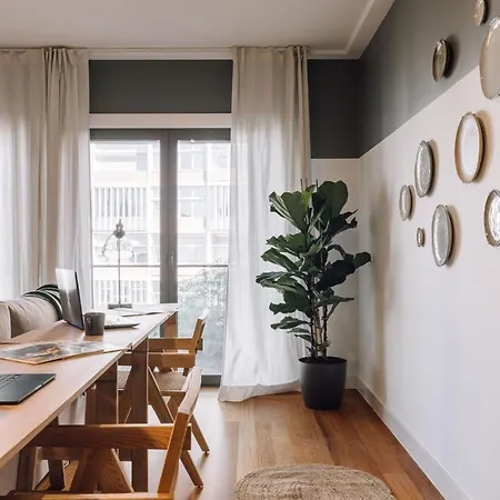 Galera - 2 Bedrooms, Pool And Gym In Lapa アパート リスボン