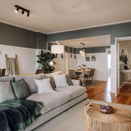 Galera - 2 Bedrooms, Pool And Gym In Lapa * Lisbon